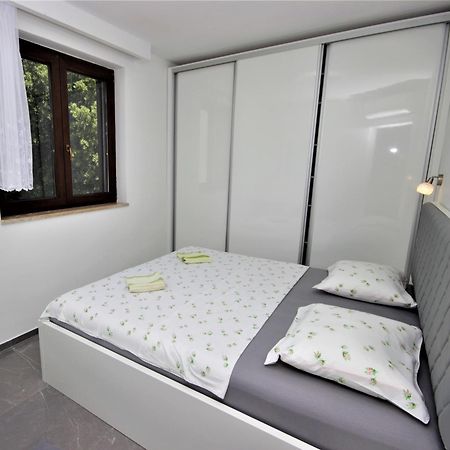 Apartments Smitran Banjole Extérieur photo