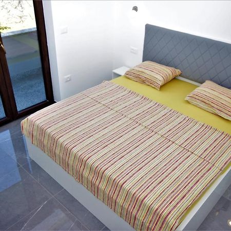 Apartments Smitran Banjole Extérieur photo