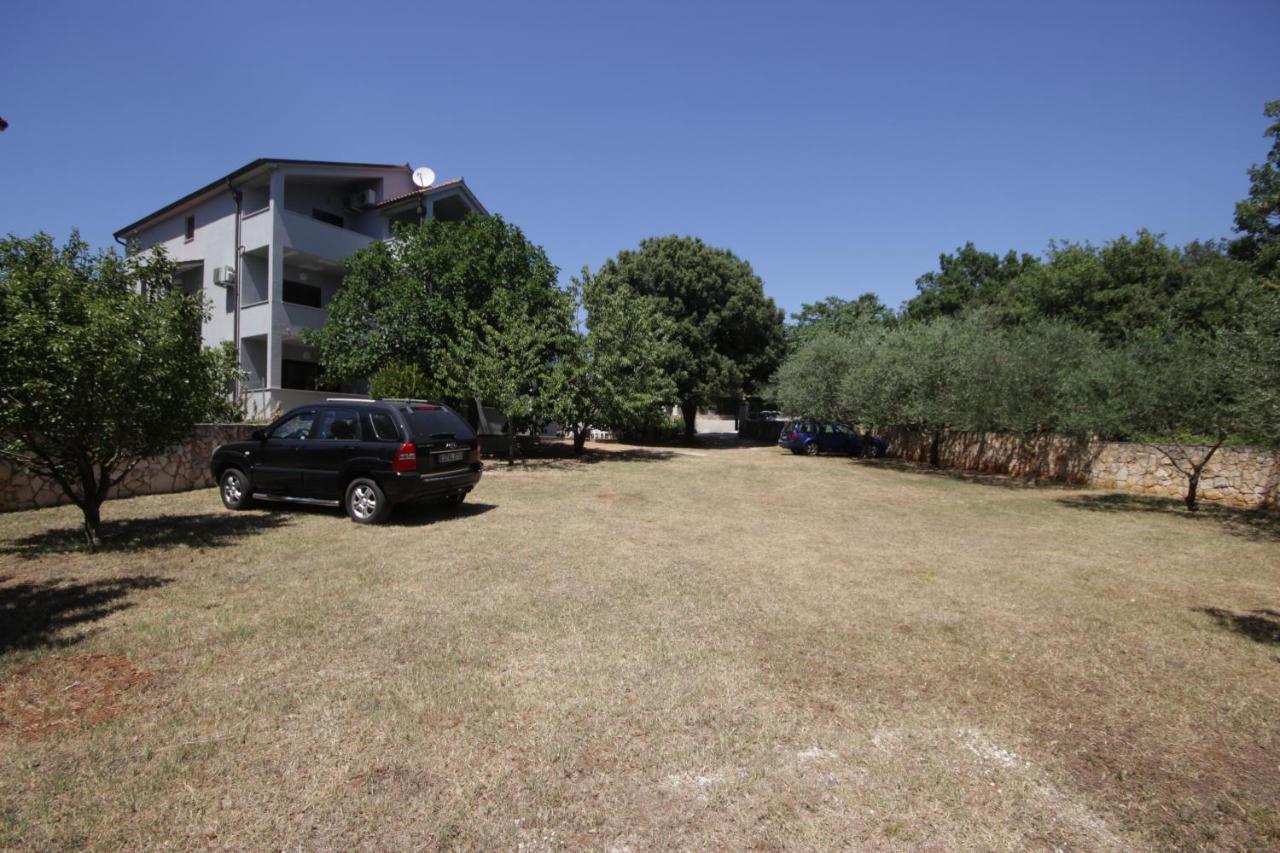 Apartments Smitran Banjole Extérieur photo